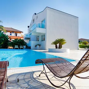 Aparthotel Path House - Etna & Sea View